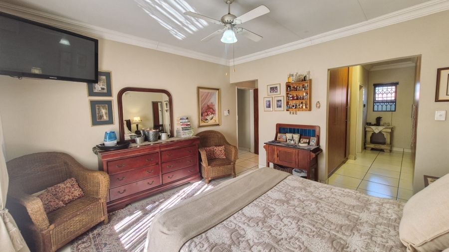 4 Bedroom Property for Sale in Baillie Park North West